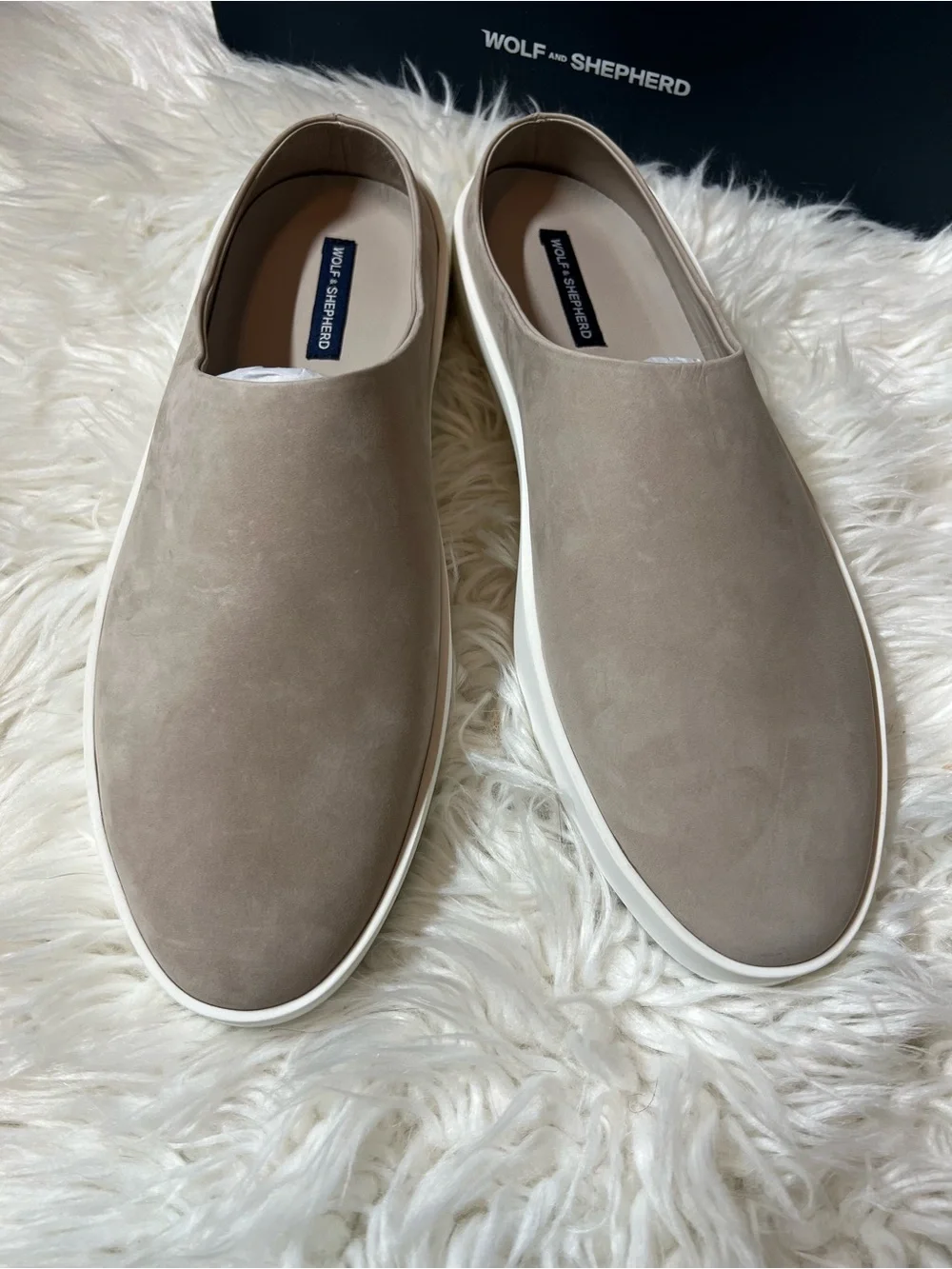 Wolf and Shepherd Cruise Mule Slip On Unisex Shoes Men’s 11 Women’s Size 12.5